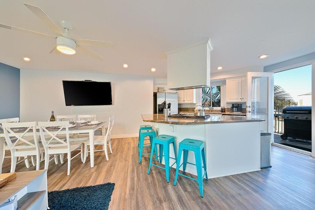 Stunning South Mission Home With Private Rooftop & Ocean Views! San Diego Exteriör bild